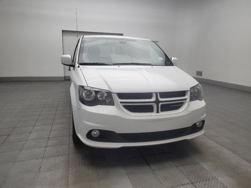 Used 2019 Dodge Grand Caravan GT FWD image 14