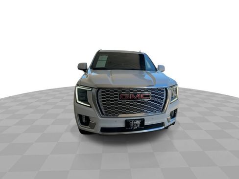 Certified 2021 GMC Yukon XL Denali AWD/4WD image 3
