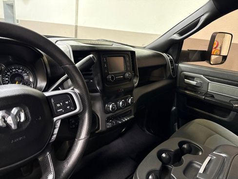 Used 2021 RAM 3500 Big Horn image 19