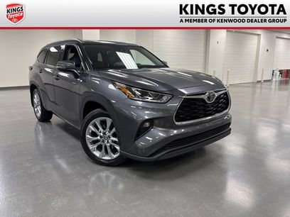 Used 2023 Toyota Highlander Limited