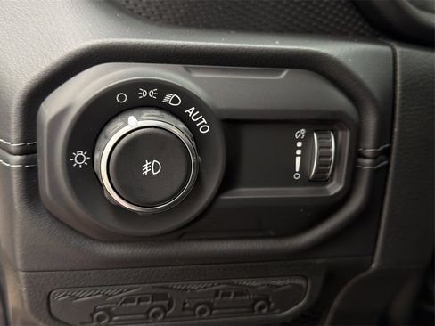 New 2025 Jeep Wrangler Unlimited Rubicon image 18