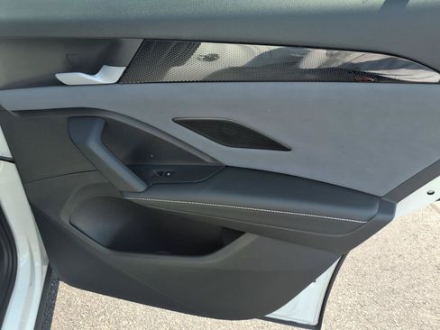 New 2026 Volkswagen Tiguan SE FWD image 6