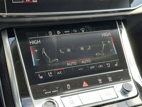 Used 2022 Audi Q8 Prestige image 5