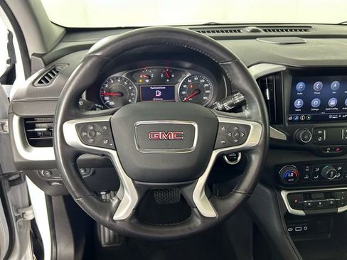 Used 2022 GMC Terrain SLT w/ Infotainment Package II AWD/4WD image 15
