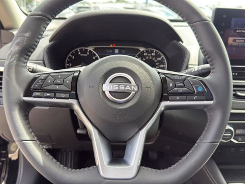 New 2025 Nissan Altima 2.5 SL image 18