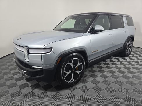 Used 2024 Rivian R1S Adventure AWD/4WD image 1