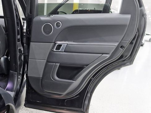 Used 2019 Land Rover Range Rover Sport HSE image 34