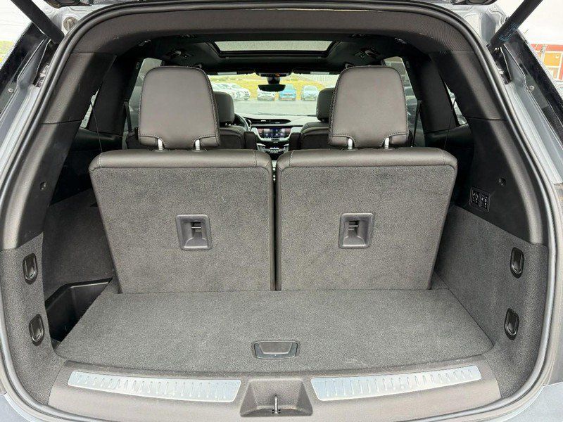 Used 2020 Cadillac XT6 Premium Luxury AWD/4WD image 6