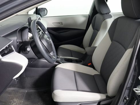 Used 2025 Toyota Corolla LE FWD image 14