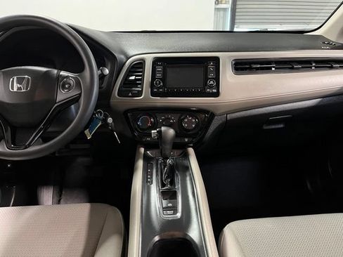 Used 2022 Honda HR-V LX image 20