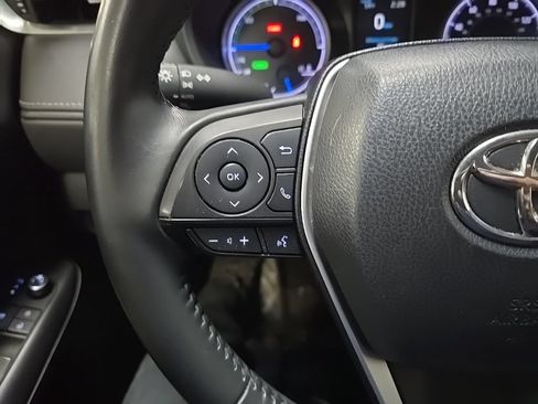 Used 2021 Toyota Venza LE AWD/4WD image 19
