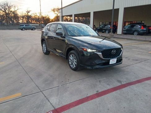 Used 2025 MAZDA CX-5 AWD 2.5 S w/ Preferred Package image 3