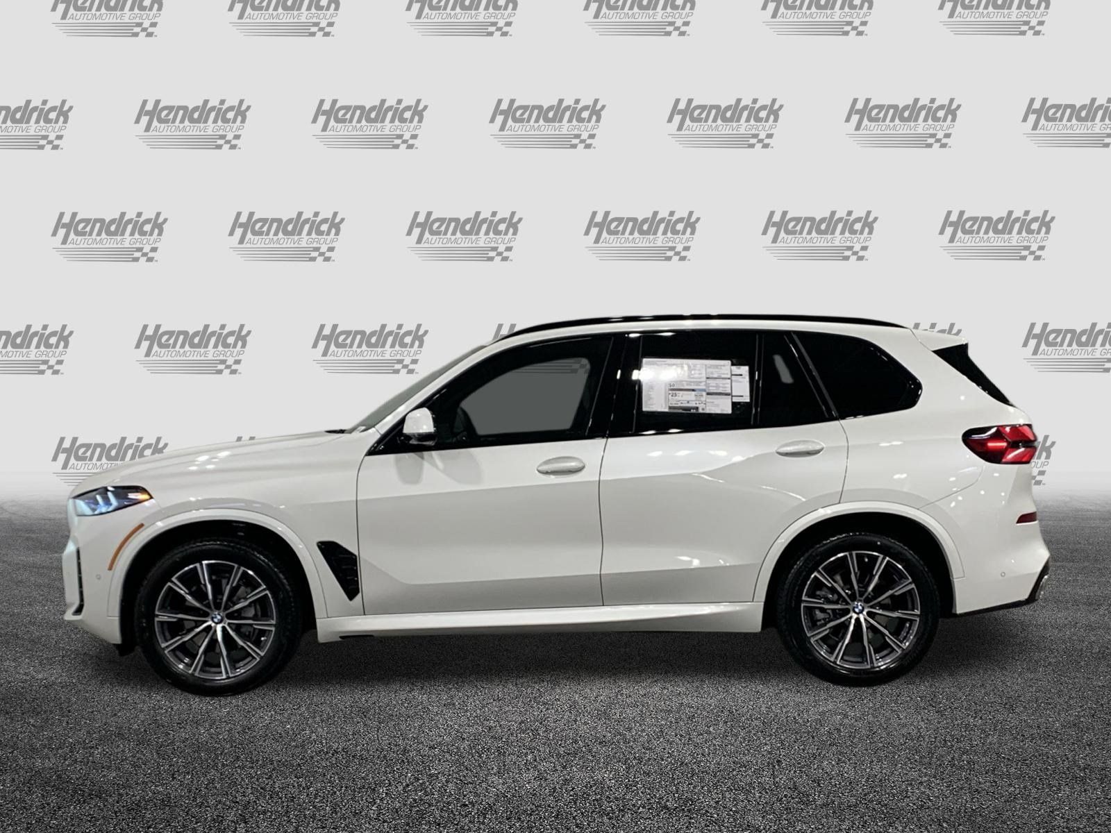 Certified 2026 BMW X5 xDrive40i w/ M Sport Package AWD/4WD image 5