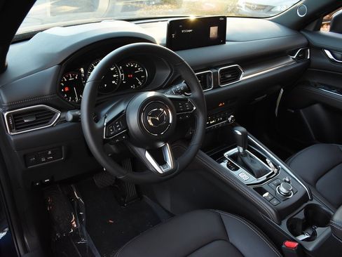 New 2025 MAZDA CX-5 Signature image 19