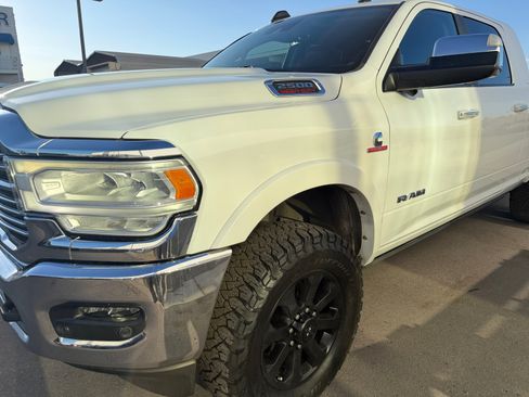Used 2019 RAM 2500 Laramie AWD/4WD image 10