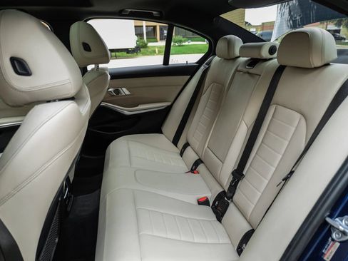 Used 2019 BMW 330i xDrive Sedan w/ Convenience Package AWD/4WD image 40