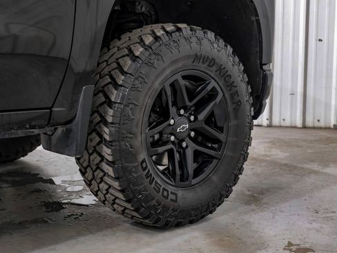 Used 2021 Chevrolet Silverado 1500 LT Trail Boss w/ Convenience Package II image 59