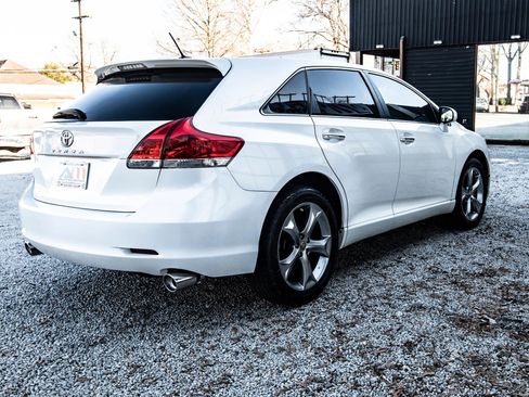 Used 2010 Toyota Venza image 10