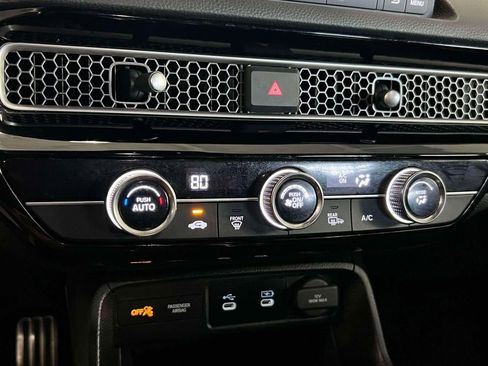 Used 2025 Honda Civic Sport image 28