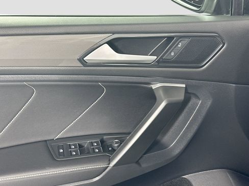 Certified 2023 Volkswagen Tiguan SE image 16