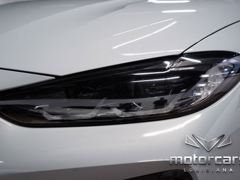 Used 2023 BMW 430i Coupe w/ M Sport Package RWD image 11