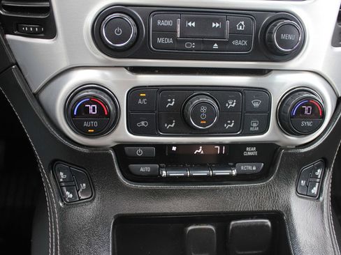 Used 2018 GMC Yukon SLT AWD/4WD image 19
