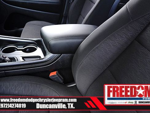 Used 2021 Dodge Durango SXT w/ 3rd Row Seating Group RWD image 34