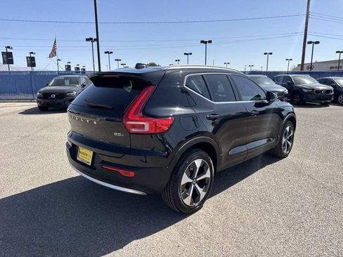Certified 2025 Volvo XC40 B5 Core w/ Protection Package Premier AWD/4WD image 5