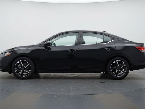 Used 2025 Nissan Sentra SV FWD image 5