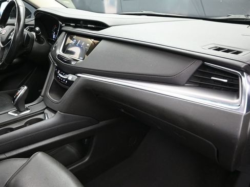 Used 2019 Cadillac XT5 Luxury FWD image 24