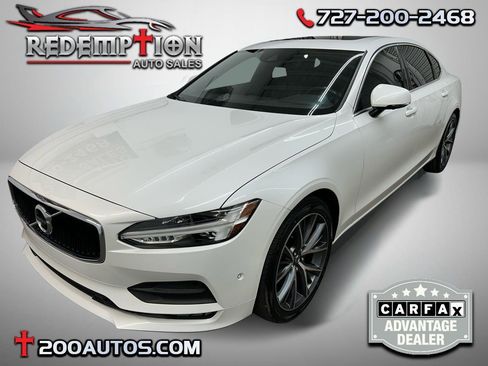 Used 2018 Volvo S90 T5 Momentum w/ Convenience Package image 1