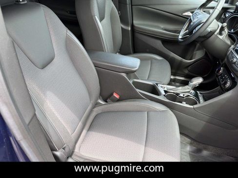 Used 2023 Buick Encore GX Preferred w/ Cold Weather Comfort Package FWD image 13