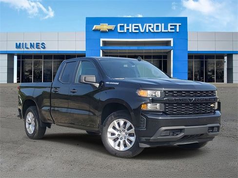 Used 2021 Chevrolet Silverado 1500 Custom image 1