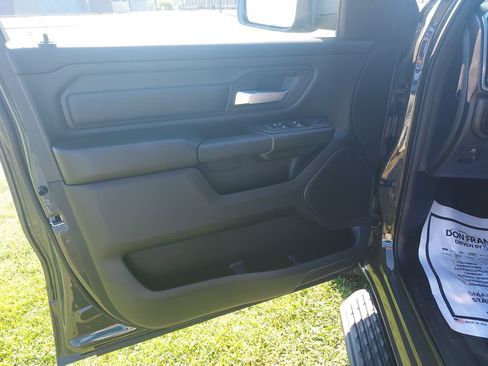 New 2026 RAM 1500 Express AWD/4WD image 12