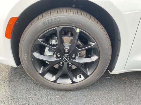 New 2026 Chrysler Pacifica Select w/ S Appearance Package image 9