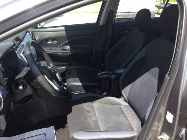 Used 2023 Nissan Versa SV FWD image 13