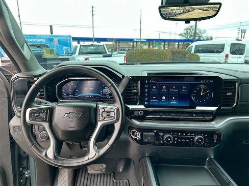 Used 2025 Chevrolet Silverado 2500 LTZ w/ Trail Boss Package image 19