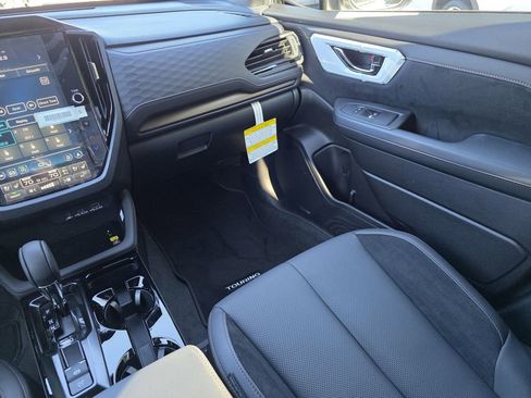 New 2026 Subaru Forester Touring AWD/4WD image 15
