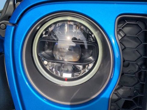Used 2023 Jeep Wrangler Unlimited Rubicon 4xe AWD/4WD image 9
