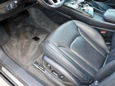 Used 2018 Audi Q7 3.0T Prestige w/ Prestige Package image 23