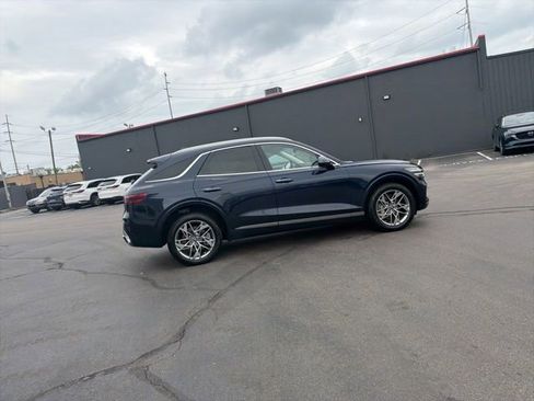 Used 2025 Genesis GV70 2.5T AWD/4WD image 6