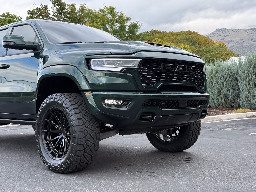 Used 2027 RAM 1500 4x4 Crew Cab image 18