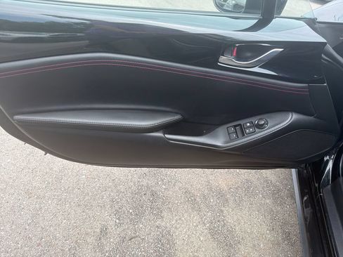 Used 2016 MAZDA MX-5 Miata Grand Touring RWD image 11