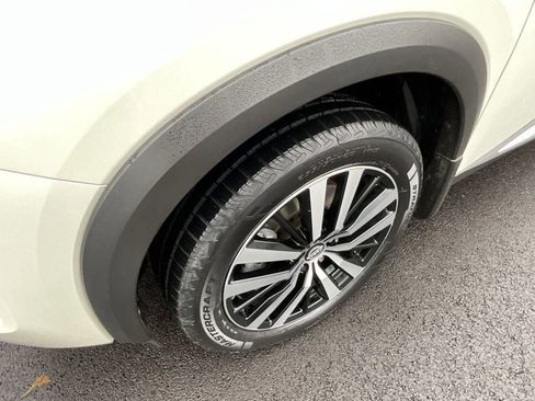 Used 2023 Nissan Pathfinder Platinum w/ Cargo Package image 30