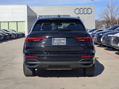 Certified 2025 Audi Q3 2.0T Premium w/ Convenience Package image 7