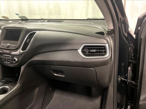 Used 2023 Chevrolet Equinox LT image 13