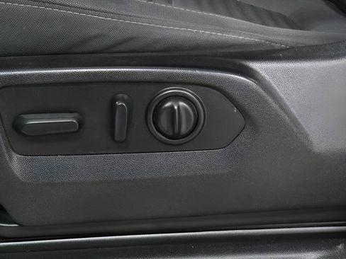 Used 2023 Chevrolet Silverado 2500 LT w/ Convenience Package image 19