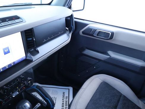 Used 2021 Ford Bronco Wildtrak image 26