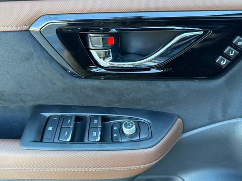 New 2026 Subaru Forester Touring AWD/4WD image 10
