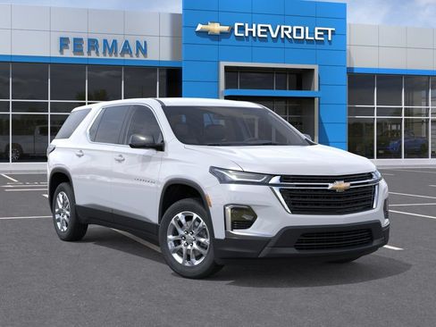 Used 2023 Chevrolet Traverse LS FWD image 8